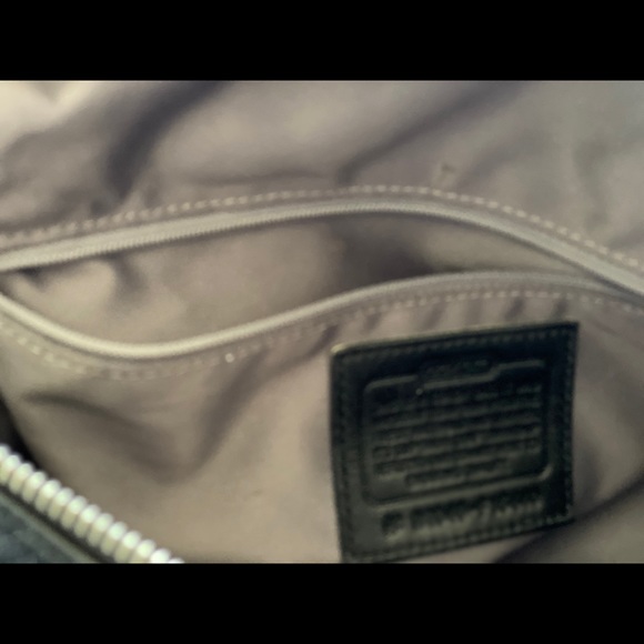 Coach Hand Bag - Picture 4 of 6